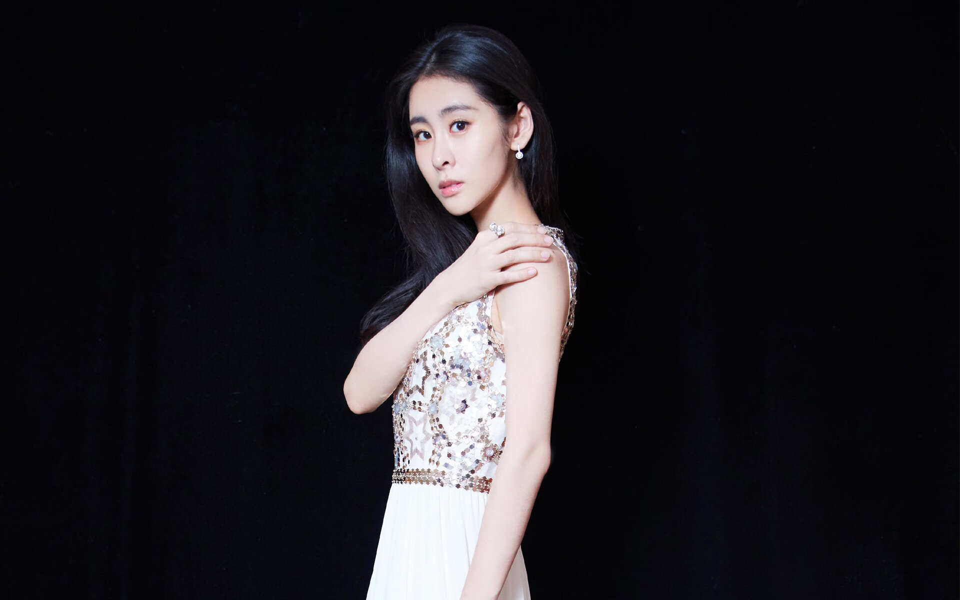 法国队接力换棒精准流畅，法国队换帅